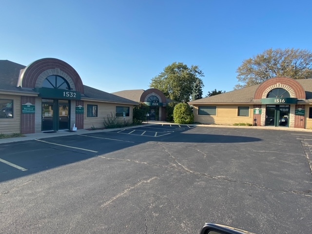 1532 S Green Bay Rd, Racine, WI for sale - Building Photo - Image 1 of 1