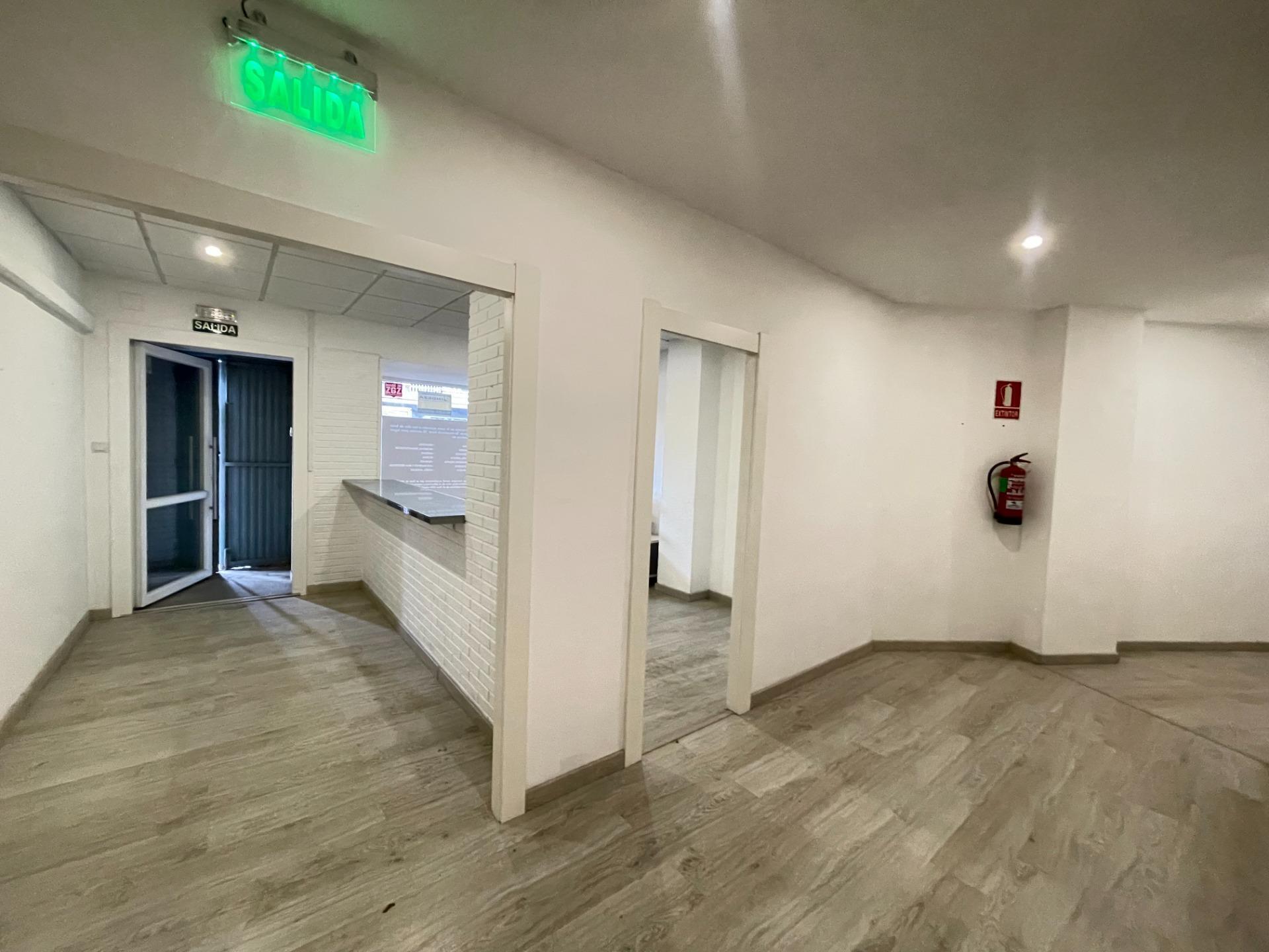 Vía Universitas, 52, Zaragoza, Zaragoza for sale Interior Photo- Image 1 of 23