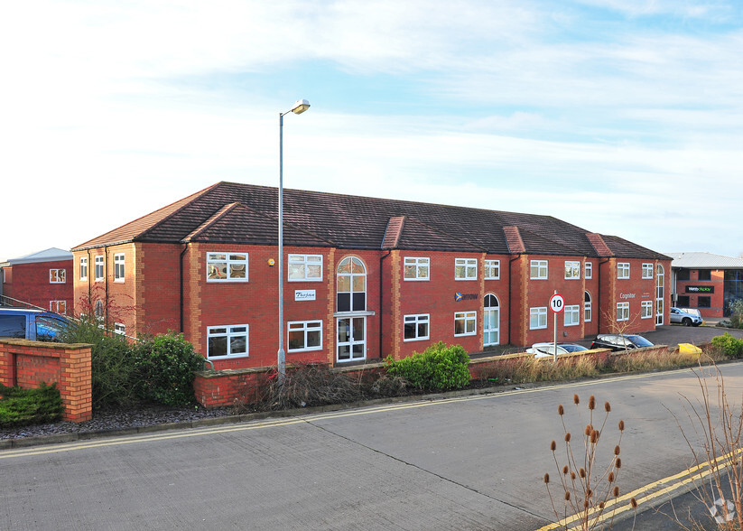 Hanbury Rd, Stoke Prior for rent - Primary Photo - Image 1 of 3