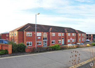 Hanbury Rd, Stoke Prior for rent Primary Photo- Image 1 of 4