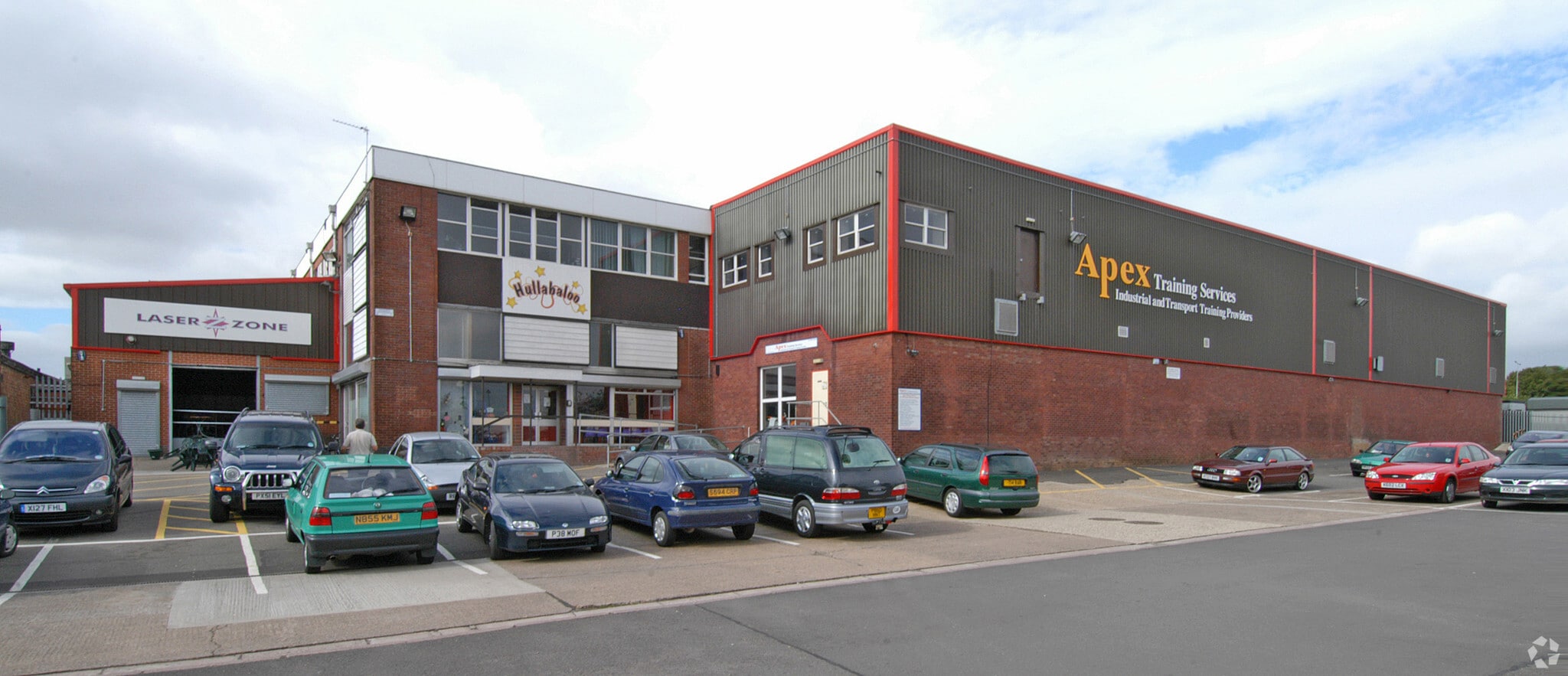 Gladstone Rd, Northampton to rent Primary Photo- Image 1 of 5