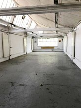 Office in Montreuil to rent Interior Photo- Image 1 of 3