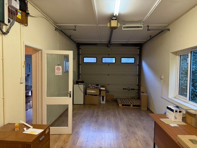 Lagham Rd, Godstone for sale - Interior Photo - Image 3 of 9