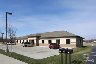 124 Springfield Ct, O'Fallon, IL for rent Building Photo- Image 1 of 7