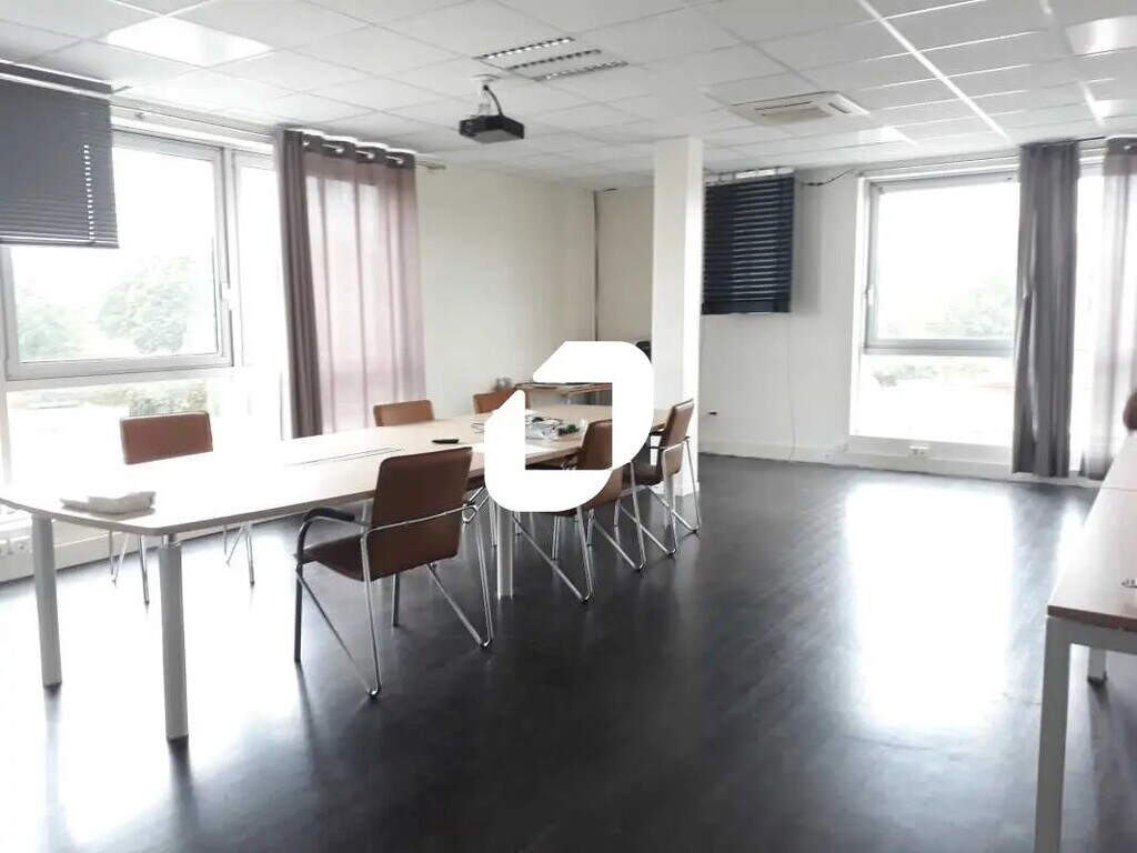 Vente Bureaux 391 m² - Photo 1