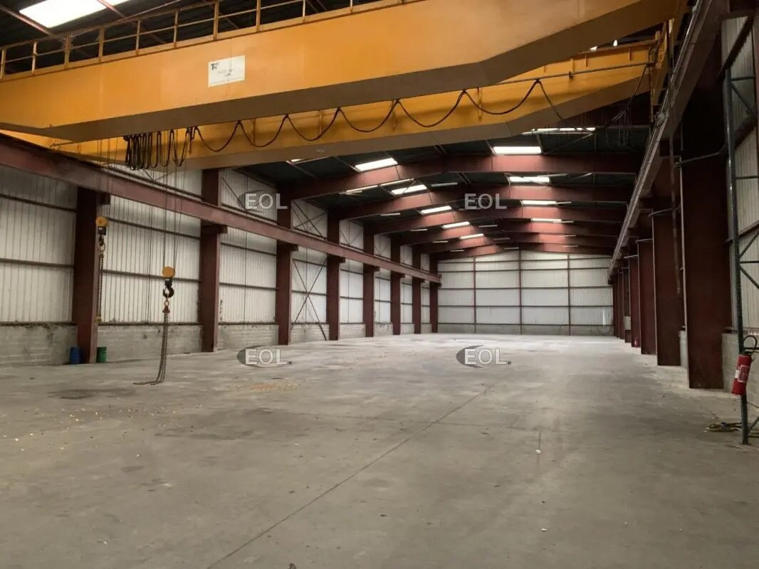 Light Industrial in SAINT-OUEN-L'AUMONE to rent Building Photo- Image 1 of 7