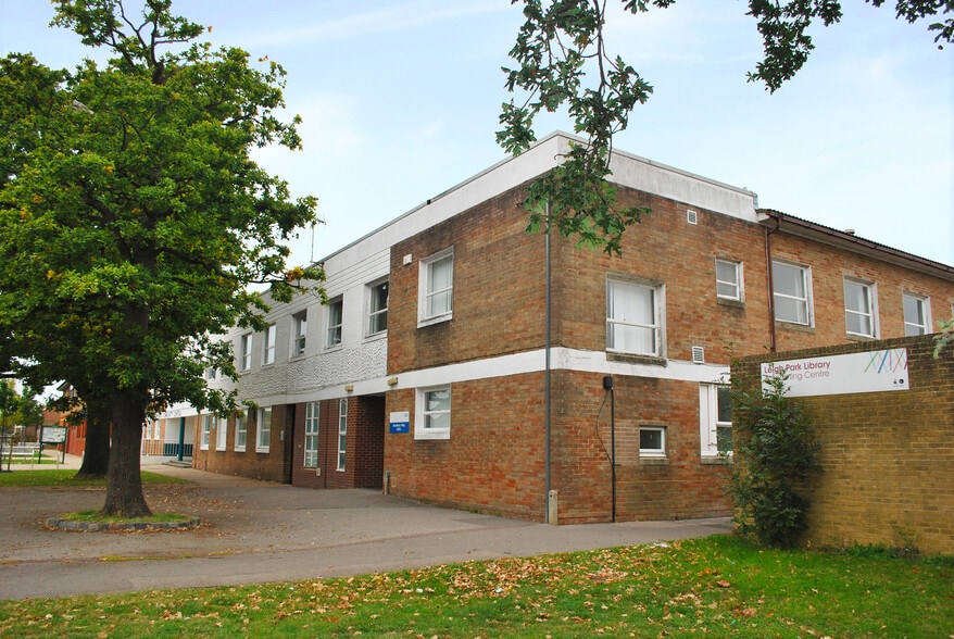 Dunsbury Way, Havant for sale - Primary Photo - Image 1 of 1