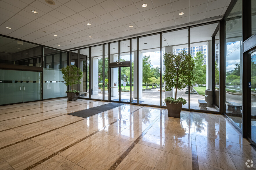 6161 Savoy Dr, Houston, TX for rent - Lobby - Image 3 of 5