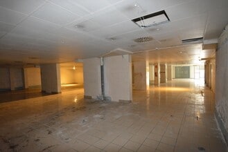 Retail in Igualada, Barcelona to rent Interior Photo- Image 2 of 12