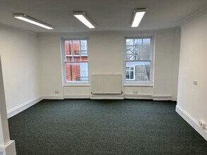 6 Porter St, London to rent Interior Photo- Image 2 of 5