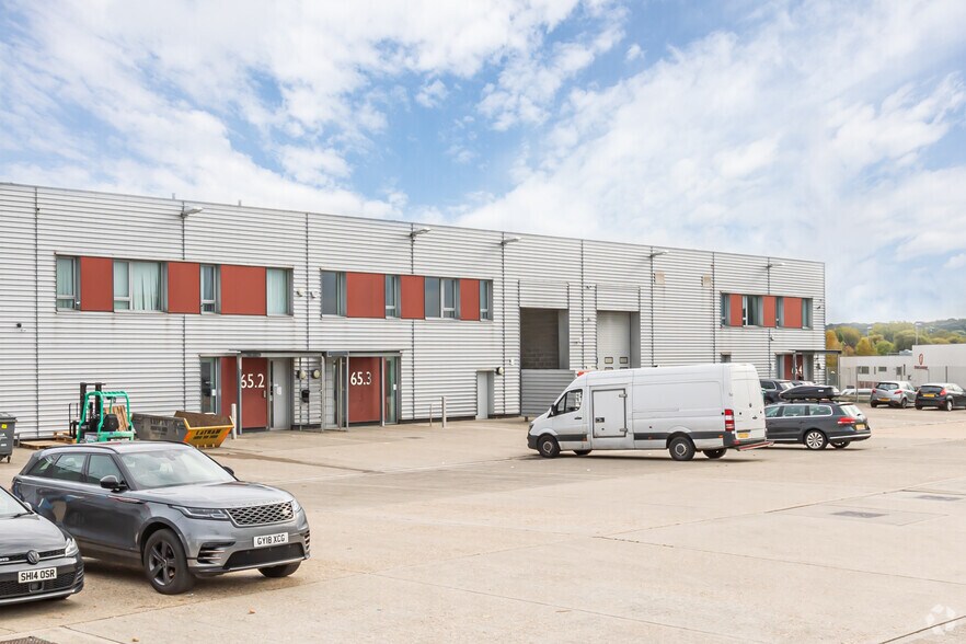 65.1-65.4 White Hart Ave, London for sale - Building Photo - Image 1 of 1