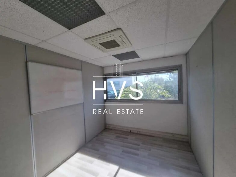 Office in Aix-en-Provence to rent - Interior Photo - Image 2 of 7