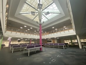 Dudley Rd, Brierley Hill to rent Interior Photo- Image 1 of 4