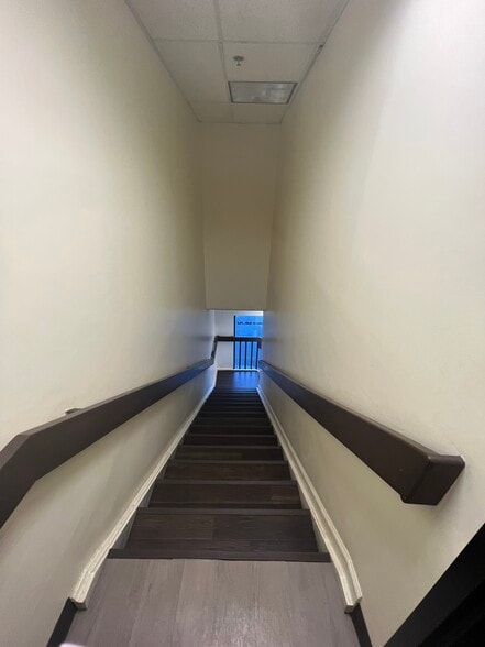 1319 Shepard Dr, Sterling, VA to rent - Building Photo - Image 3 of 12