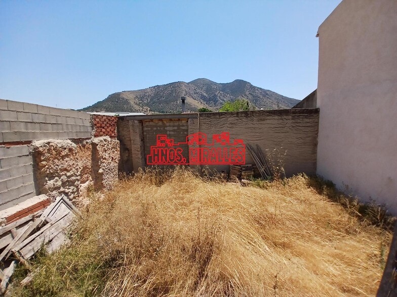 Land in Algueña, Alicante for sale - Building Photo - Image 3 of 5