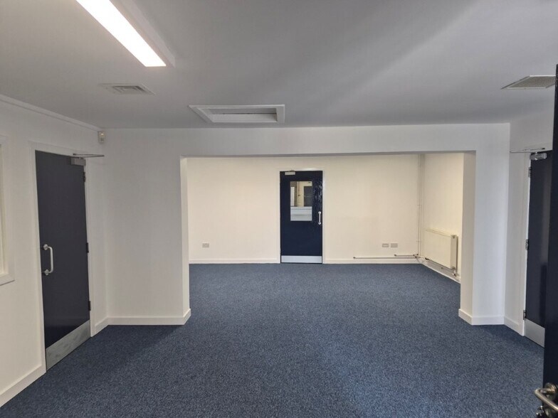 Weardale Ln, Glasgow to rent - Building Photo - Image 2 of 5