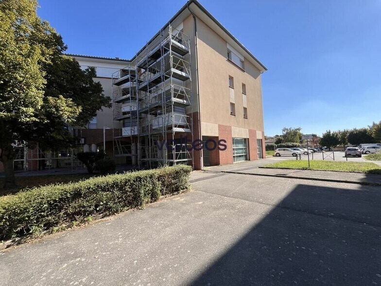 15 Place De France, Balma to rent - Building Photo - Image 1 of 7