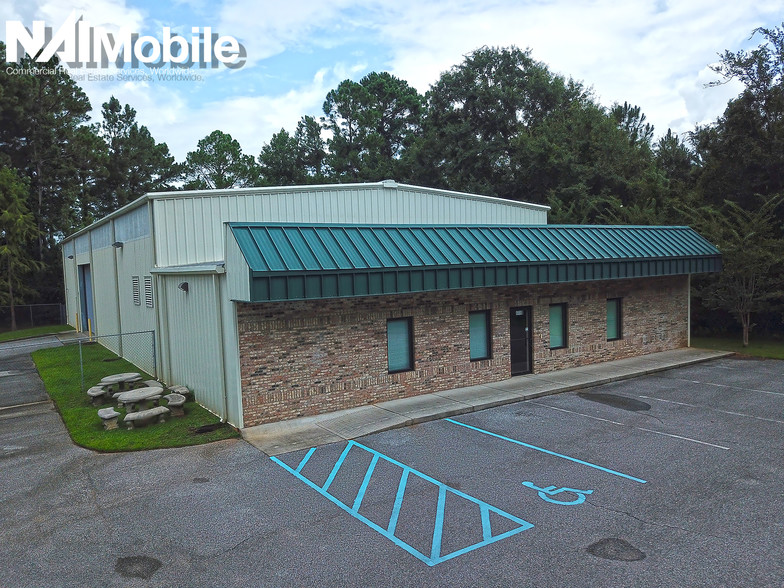 4338 Downtowner Loop S, Mobile, AL for sale - Building Photo - Image 1 of 1