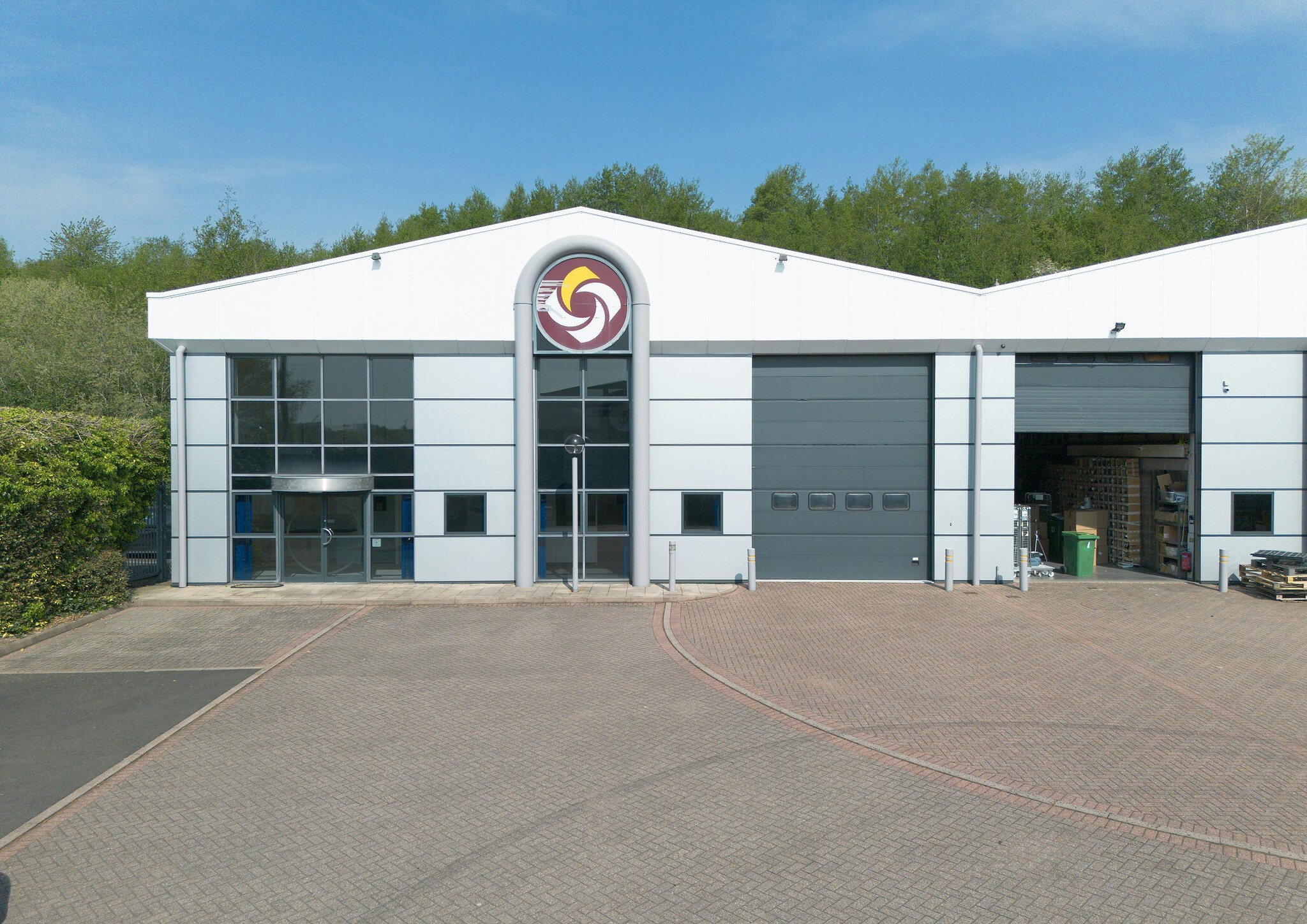 Pedmore Rd, Brierley Hill to rent Building Photo- Image 1 of 6