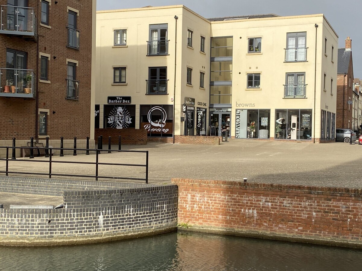 Ebley Wharf, Stroud, GL5 4UQ UK