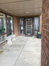 14815-14847 Clayton Rd, Chesterfield, MO for rent Building Photo- Image 1 of 8