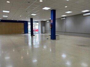 Retail in Terrassa, Barcelona to rent Interior Photo- Image 2 of 4