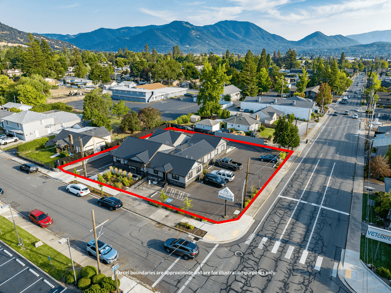 1325 NE 7th St, Grants Pass, OR for sale - Building Photo - Image 1 of 42