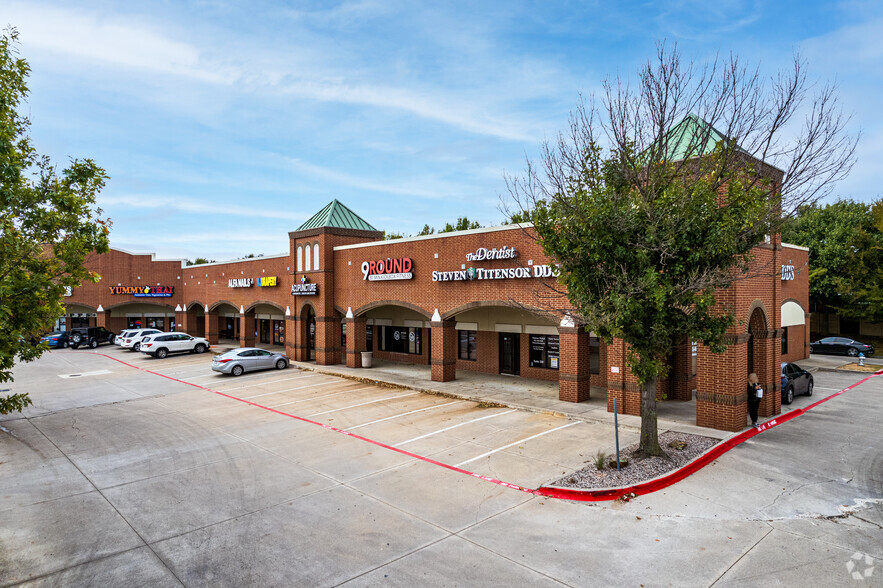 1901 Long Prairie Rd, Flower Mound, TX for rent - Building Photo - Image 1 of 5