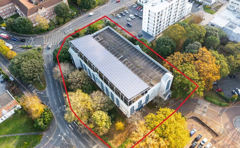 Commercial Rd, Poole for sale - Primary Photo - Image 1 of 6