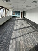 56-58 Putney High St, London to rent Interior Photo- Image 1 of 2