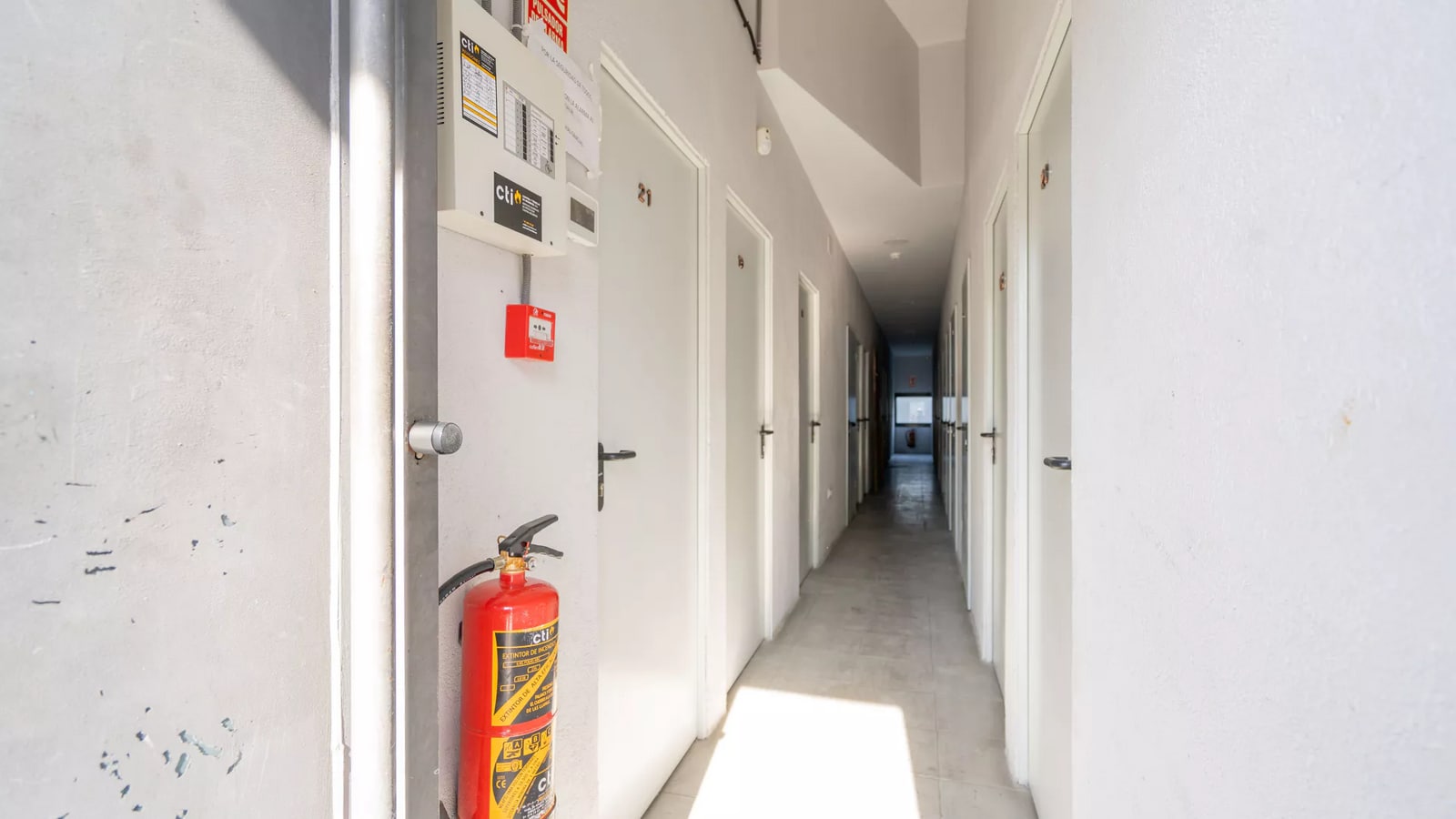 Tres Cantos, MAD 28760 - - - Interior Photo - Image 1 of 5