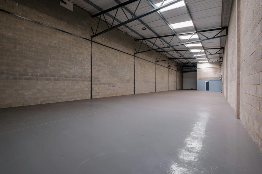 Field End, Long Crendon to rent - Building Photo - Image 2 of 6