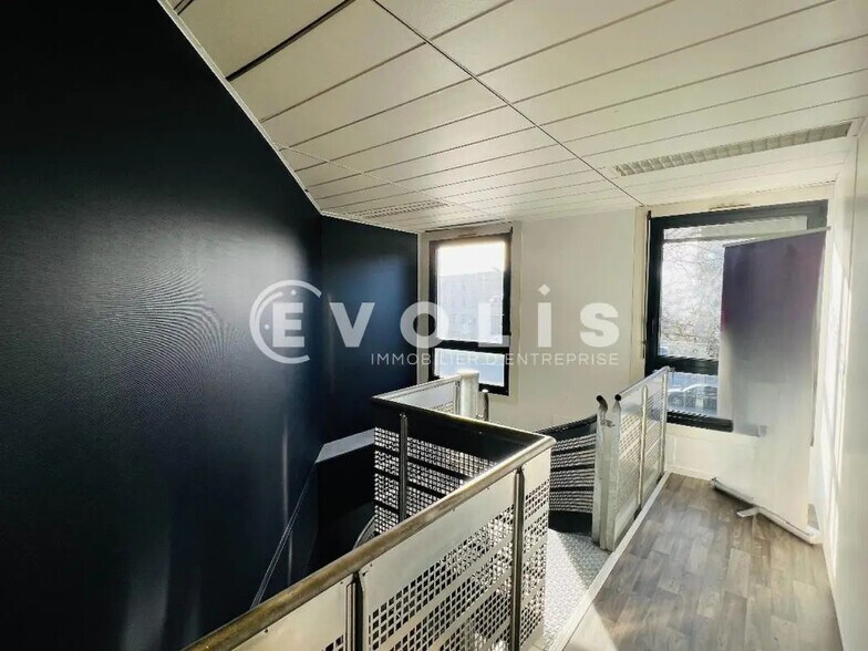 Office in Lognes to rent - Interior Photo - Image 3 of 7