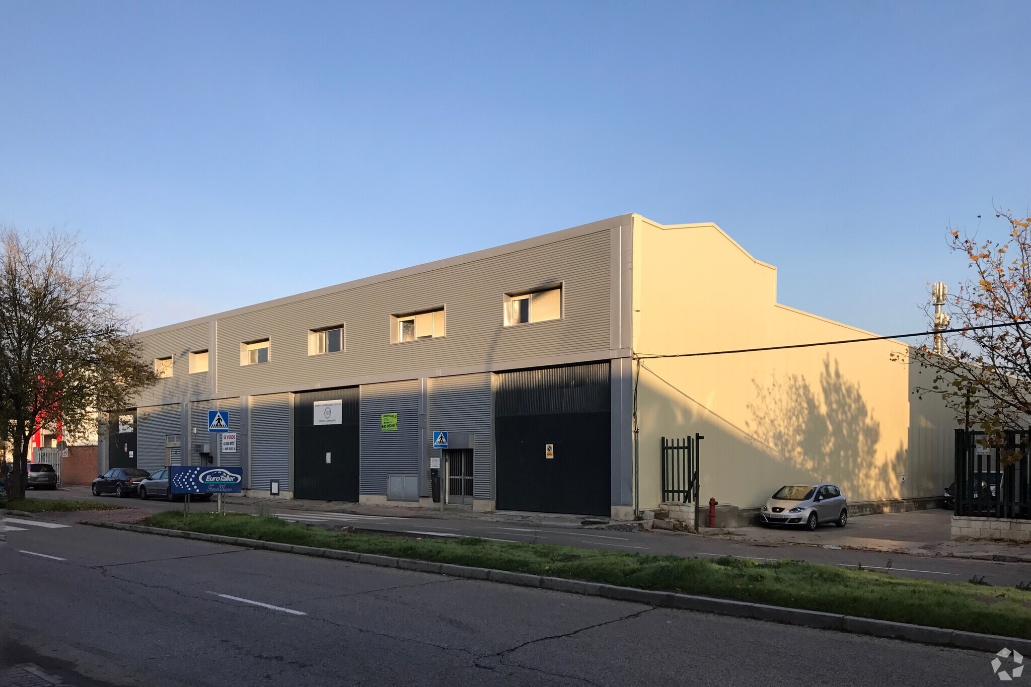 Industrial in Madrid, Madrid for sale Primary Photo- Image 1 of 3