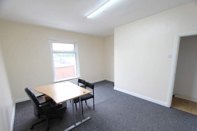 More details for 8 Milkstone Pl, Rochdale - Office to Rent