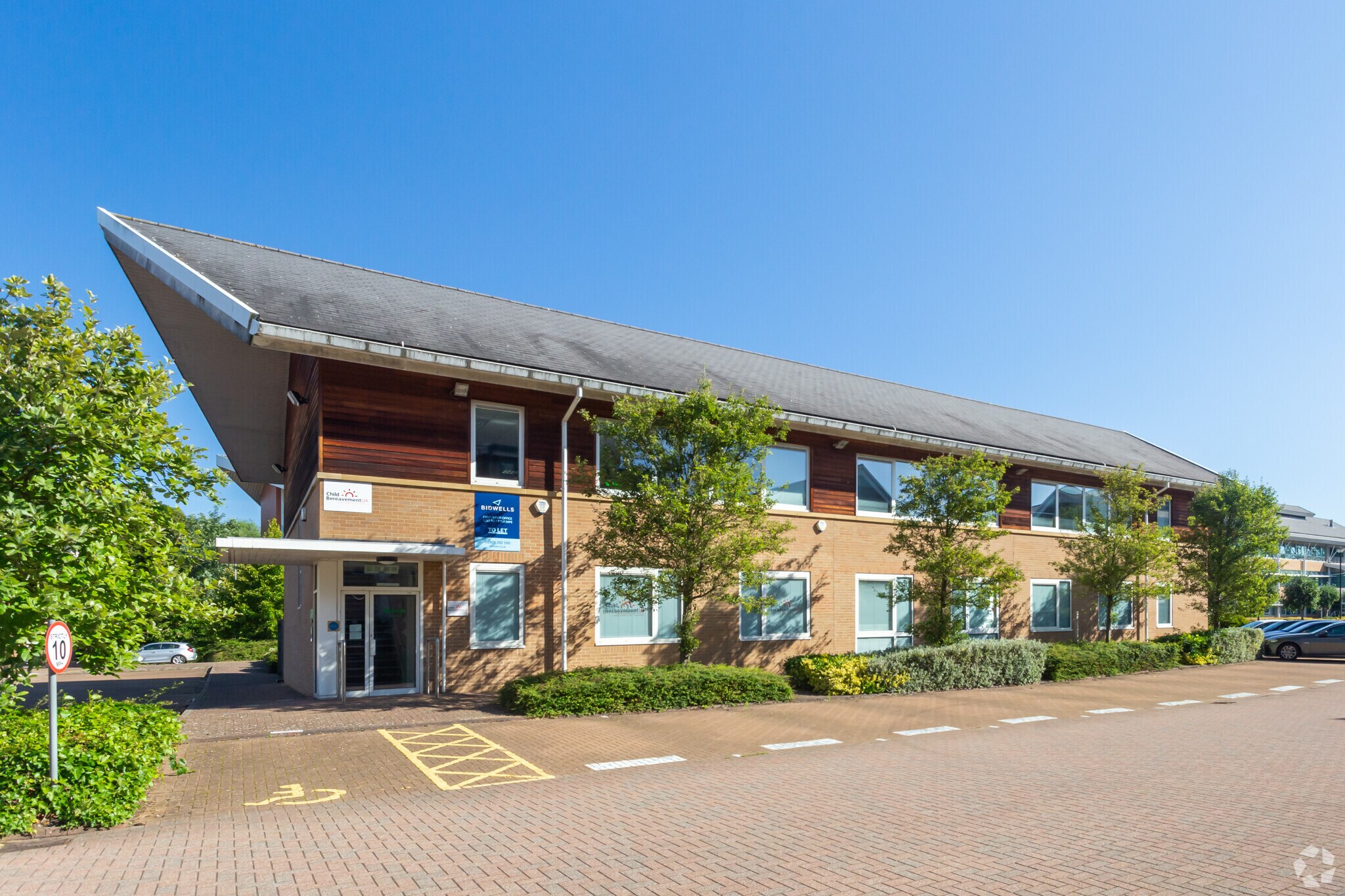 Opal Dr, Milton Keynes for sale Primary Photo- Image 1 of 1