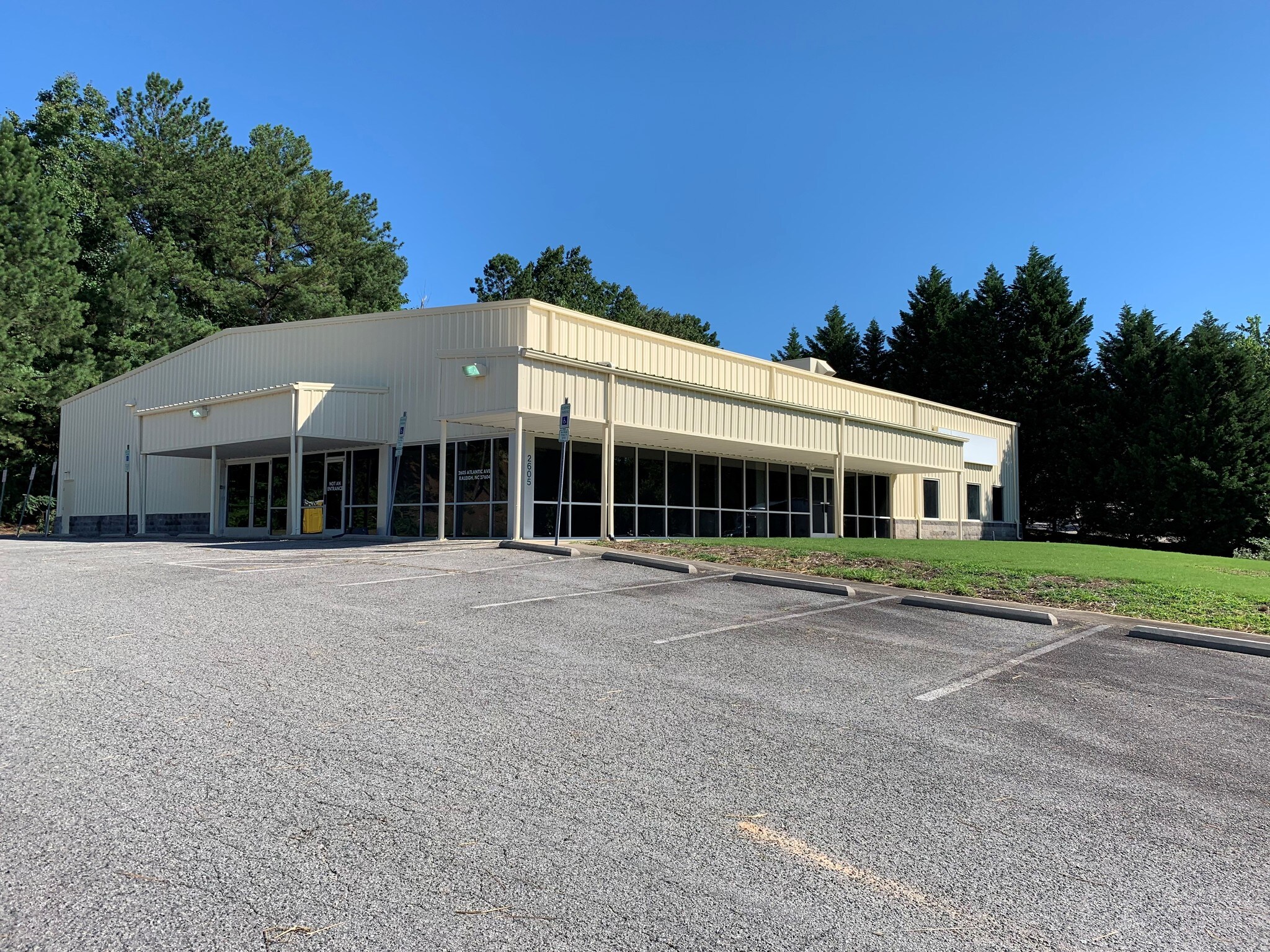 2605 Atlantic Ave, Raleigh 27604 Flex for Rent