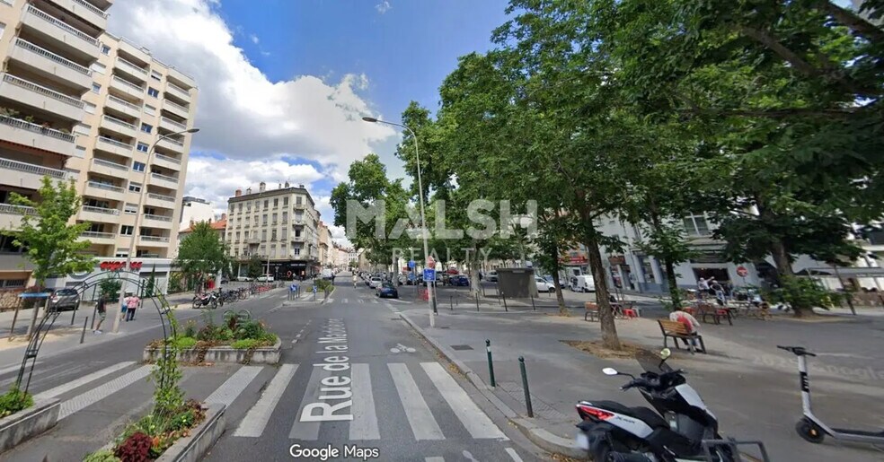 Retail in Lyon for sale - Building Photo - Image 1 of 2