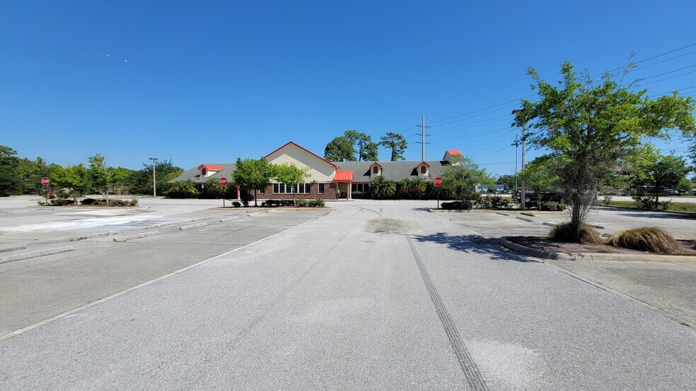 10753 S US Highway 1, Port Saint Lucie, FL for rent - Building Photo - Image 3 of 7