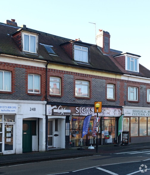 250 Portland Rd, Hove to rent - Building Photo - Image 2 of 2