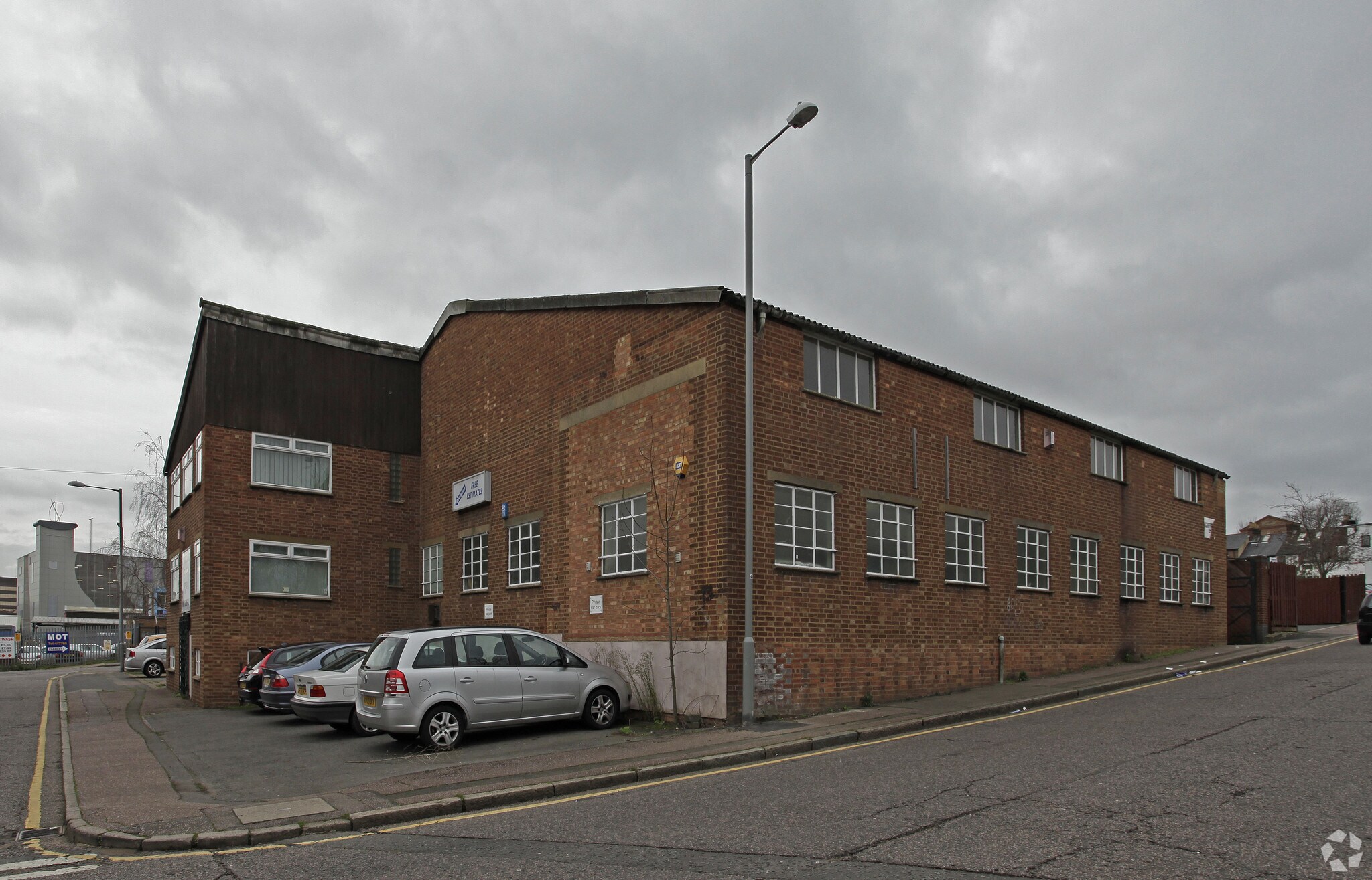 37-51 Brunswick St, Luton for sale Primary Photo- Image 1 of 1