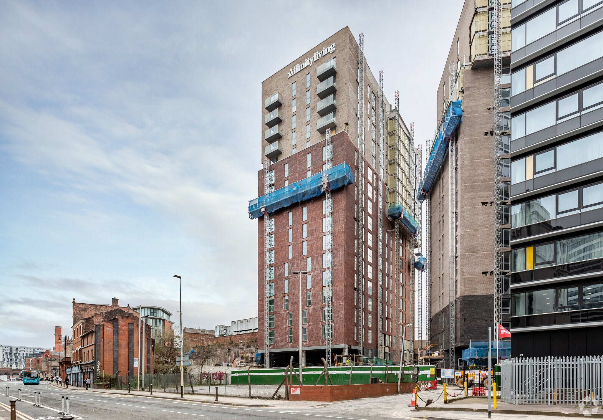 30 Chapel St, Salford for sale Primary Photo- Image 1 of 1