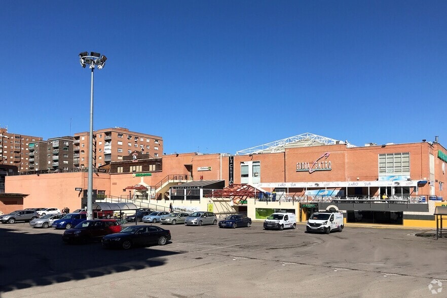 Avenida de la Constitución, 19, Talavera de la Reina, Toledo for sale - Building Photo - Image 2 of 4