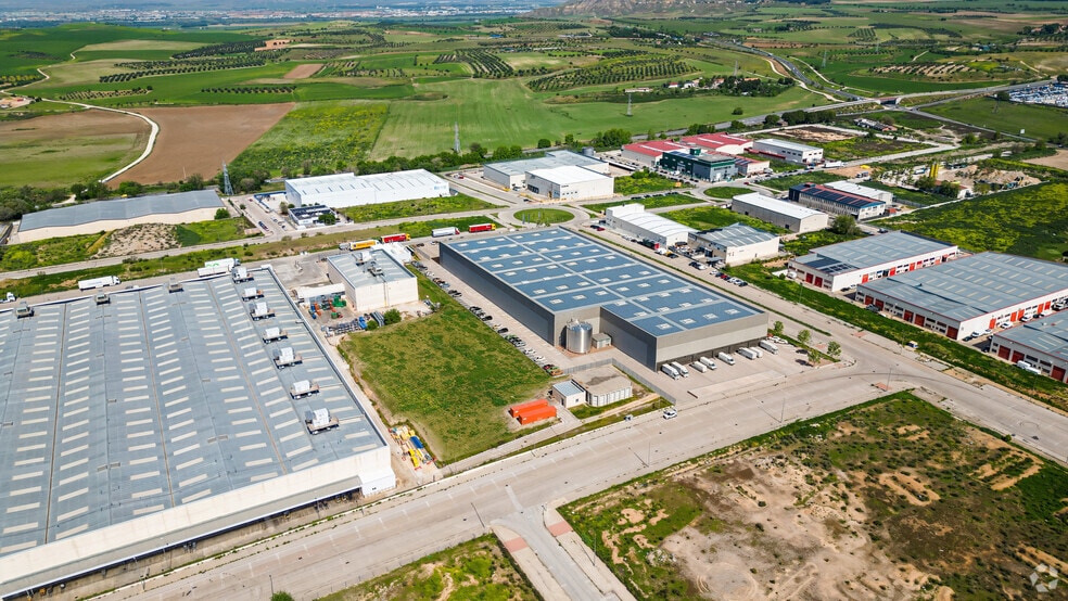 Calle Burdeos, 2, Torres de la Alameda, Madrid to rent - Interior Photo - Image 1 of 3