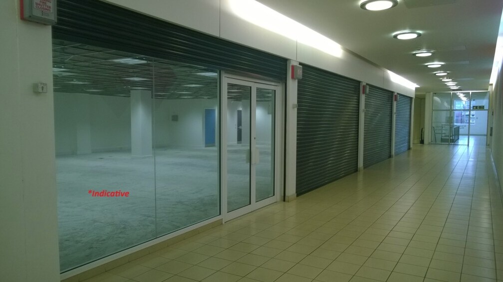 Market Pl, Romford, LND RM1 3AB - Unit 2A - - Interior Photo - Image 1 of 2