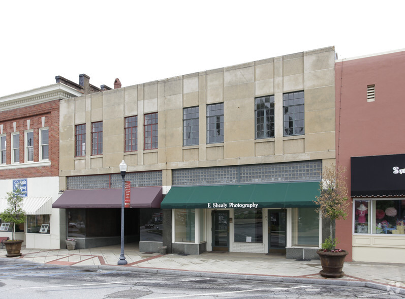 103 Main St, Clinton, SC for sale - Building Photo - Image 2 of 2