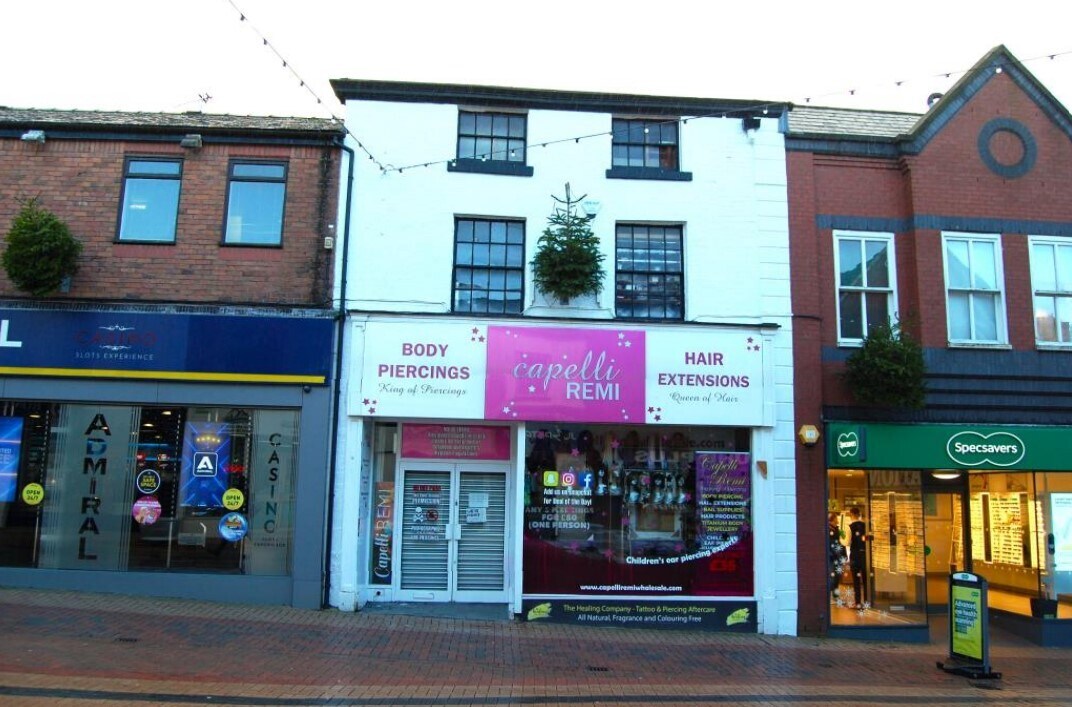 22 Chapel St, Chorley to rent Building Photo- Image 1 of 2