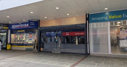 Broad St, Reading to rent Building Photo- Image 1 of 4