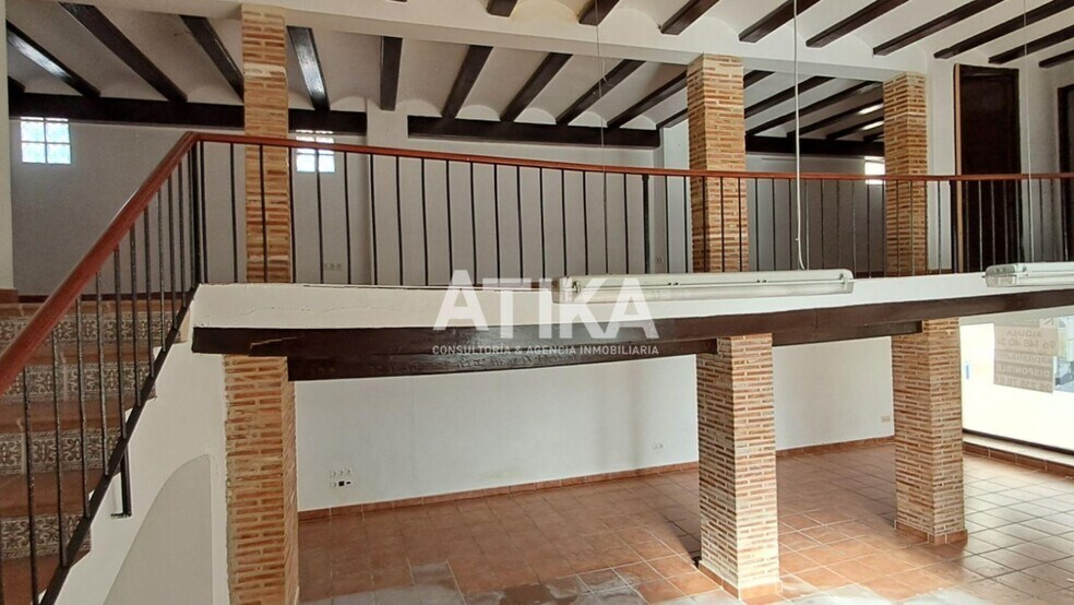 Carrer del Dos de Mayo, 64, Ontinyent, Valencia to rent - Building Photo - Image 3 of 11