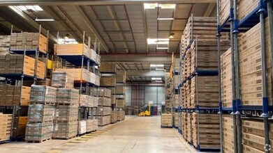 30 Rue Du Traité De Rome, Mions to rent Interior Photo- Image 2 of 4